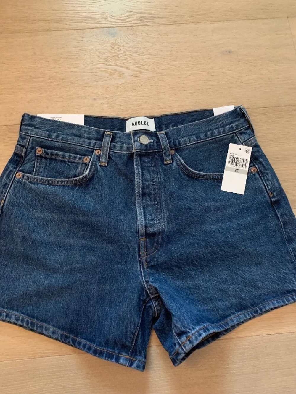 NWT - AGOLDE Parker Long Dark Denim Shorts